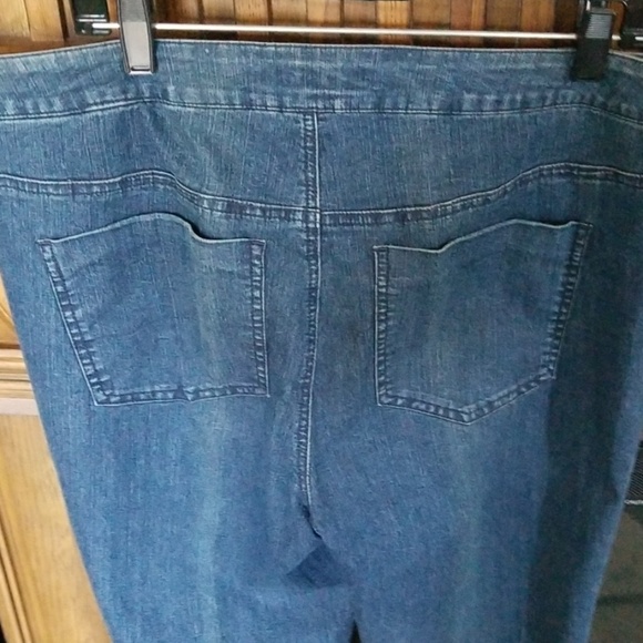 Embellished denim jeans - Picture 5 of 6